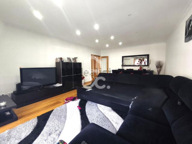 Apartamento, Riba de Ave