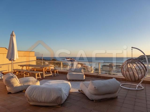 Apartamento T3 rooftop de exceção com vista mar em Burgau 135m² Luz