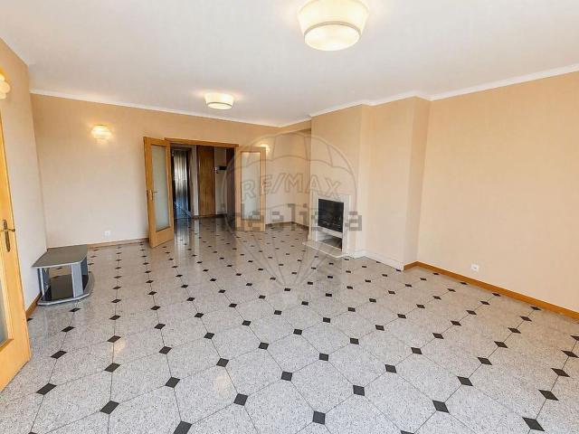 Apartamento, São Felix da Marinha