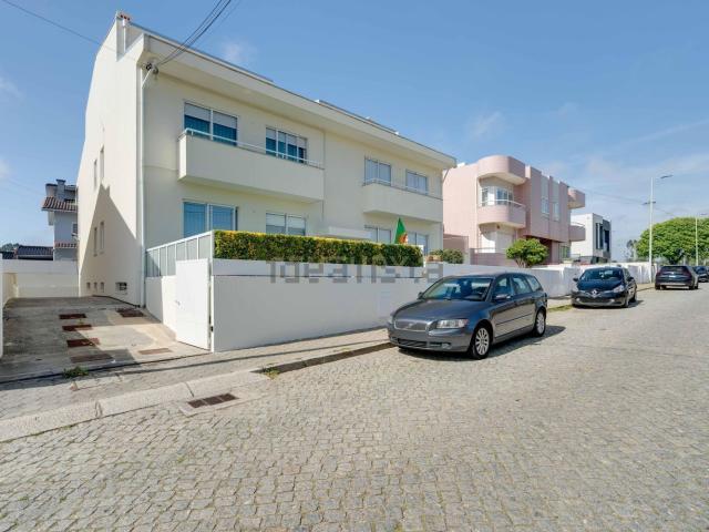 Apartamento, São Felix da Marinha