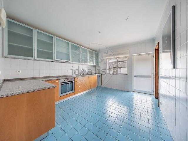Apartamento, São José de São Lázaro e São João do Souto