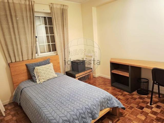 Apartamento, São José de São Lázaro e São João do Souto