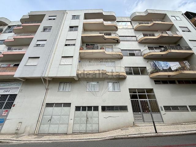 Apartamento, São José de São Lázaro e São João do Souto