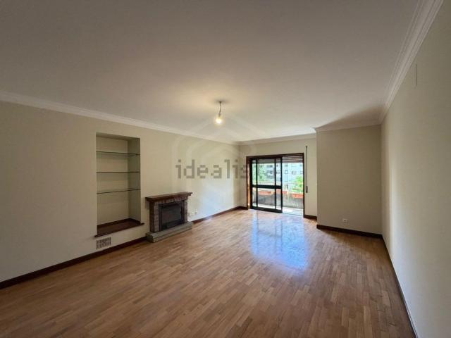 Apartamento, São Victor