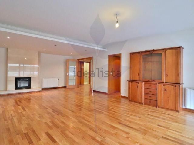 Apartamento, São Victor