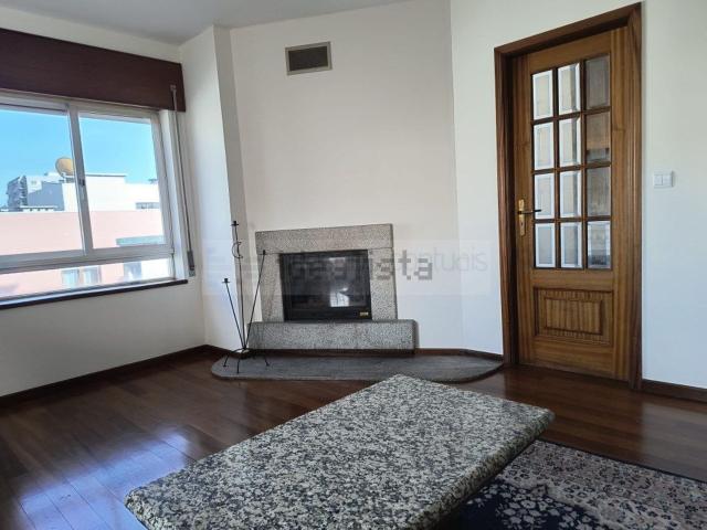 Apartamento, São Victor