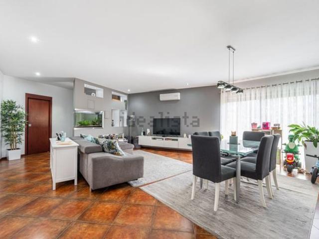 Apartamento, Santa Maria Oliveira