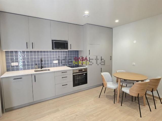 Apartamento, Santa Maria Salvador Santiago