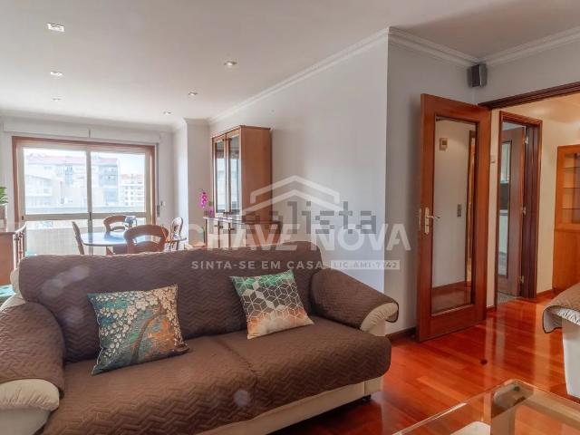 Apartamento, Santa Marinha
