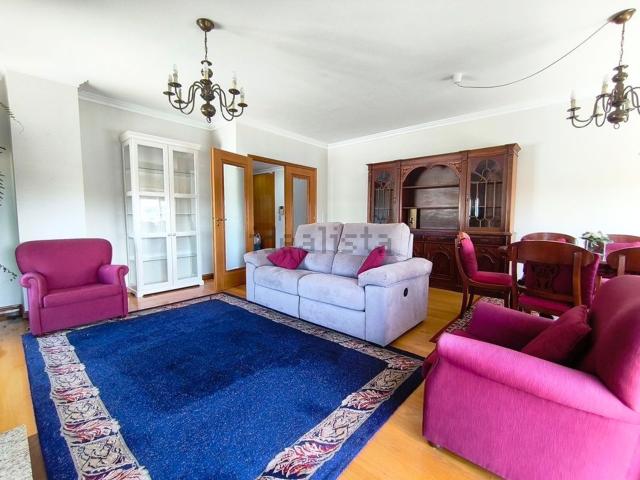 Apartamento, Santa Marinha