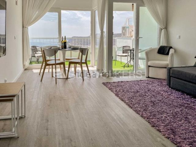 Apartamento, Santiago Sesimbra