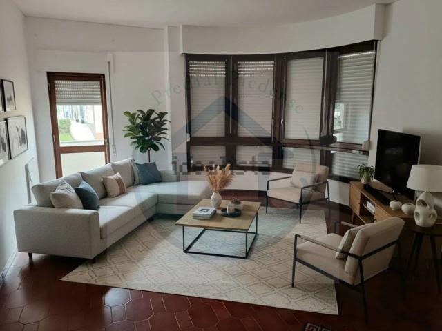 Apartamento, Santiago Sesimbra