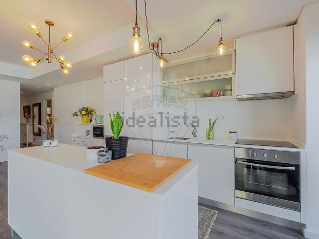 Apartamento, Santiago Sesimbra