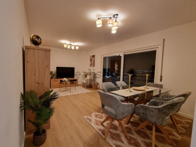 Apartamento, Santo António dos Cavaleiros e Frielas