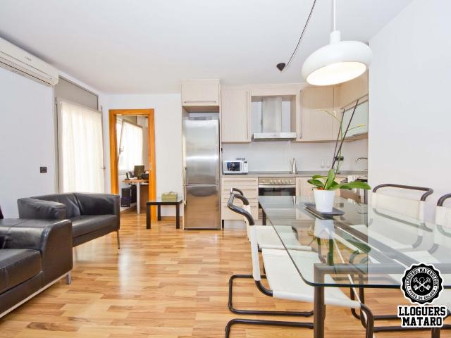 Apartamento seminuevo decorado con cariño para su nuevo inquilino