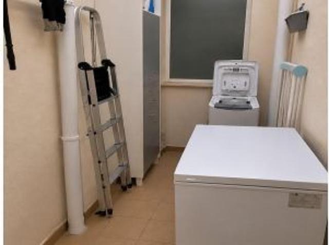 Apartamento seminuevo, totalmente amueblado y listo para entrar a vivir, a solo 4,5 km de las playas