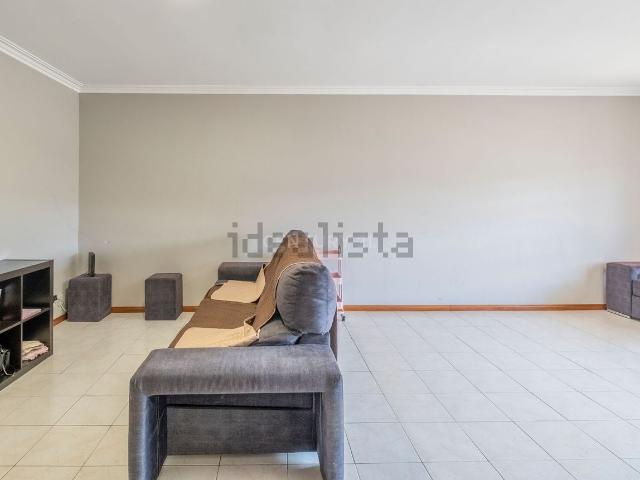Apartamento, Serzedo e Perosinho
