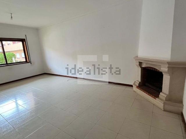 Apartamento, Serzedo e Perosinho