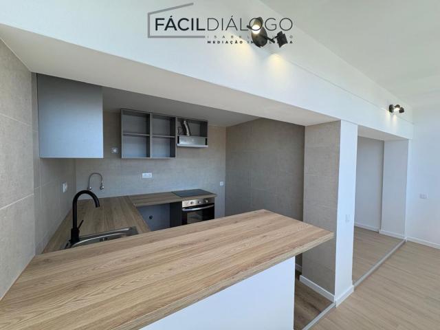 Apartamento Sesimbra T1+1