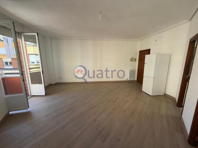 Apartamento sin amueblar a estrenar al lado del Paseo Salamanca