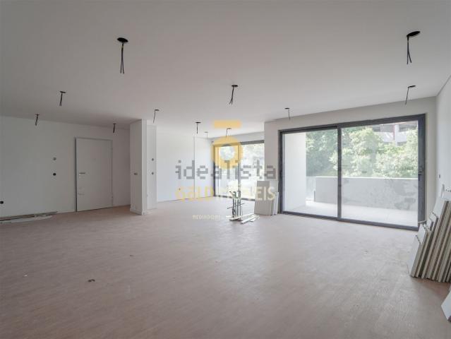 Apartamento, Silvares Pias Nogueira Alvarenga