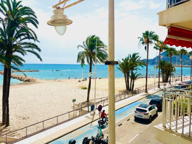 Apartamento situado frente a la playa de Altea, céntrico con. 75m² Altea