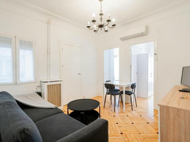 Apartamentos 3 Dormitorio Madrid Madrid ES99600263