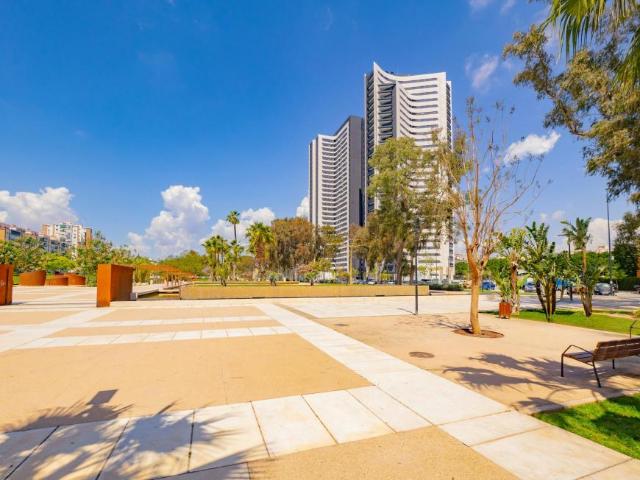 Apartamentos 3 Dormitorio Málaga Málaga ES102308882