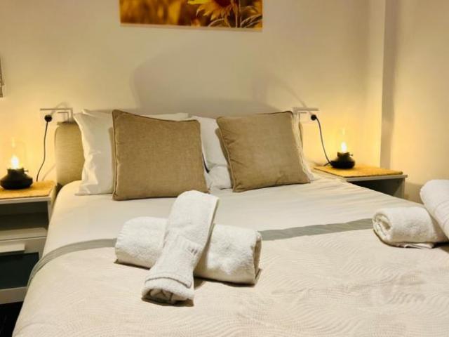 Apartamentos 3 Dormitorio Malaga Malaga ES103287509