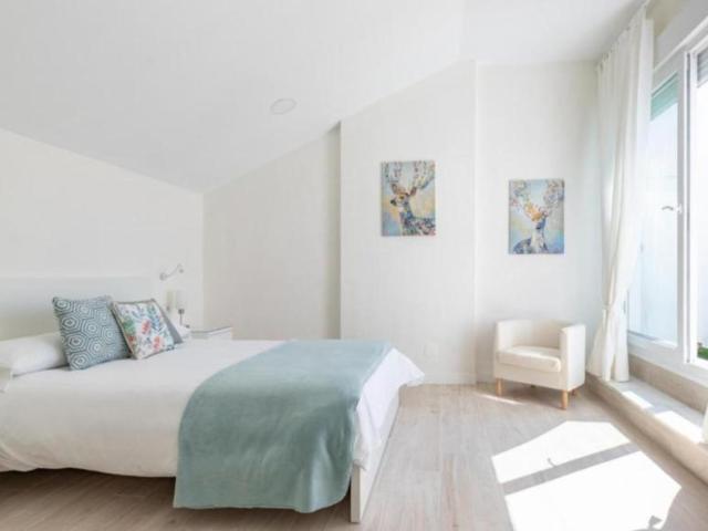 Apartamentos 3 Dormitorio Málaga Málaga ES104403754