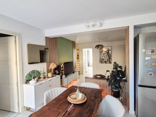 Apartamentos 3 Dormitorio Alicante Alicante ES99308258