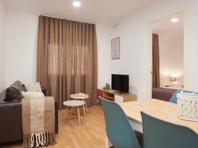 Apartamentos 3 Dormitorio Barcelona Barcelona ES77629255
