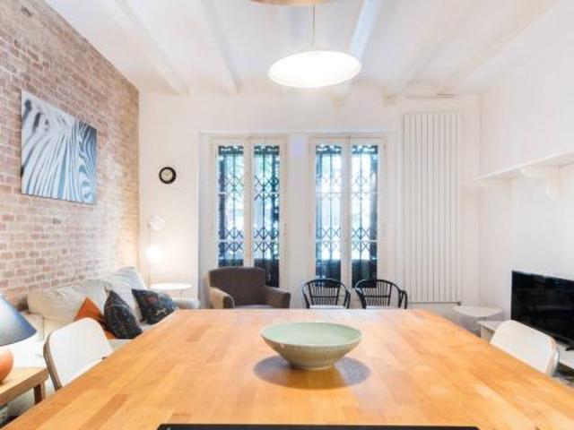 Apartamentos 3 Dormitorio Barcelona Barcelona ES81080450