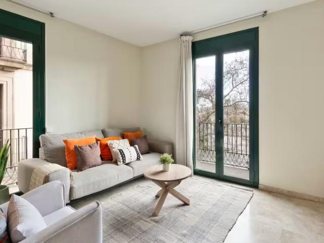 Apartamentos 3 Dormitorio Barcelona Barcelona ES98495889