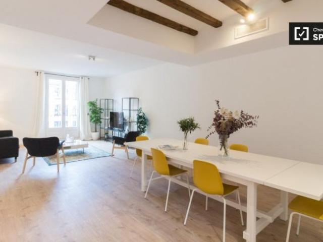 Apartamentos 3 Dormitorio Barcelona Barcelona ES98675728