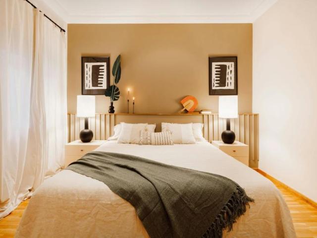 Apartamentos 3 Dormitorio Barcelona Barcelona ES99120399