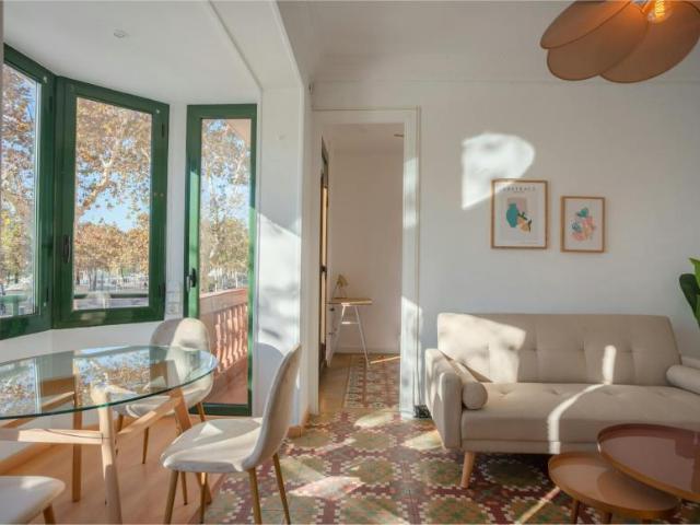 Apartamentos 3 Dormitorio Barcelona Barcelona ES100724160