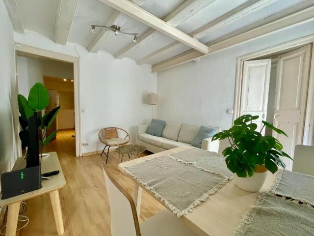 Apartamentos 3 Dormitorio Barcelona Barcelona ES100730607