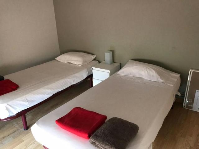 Apartamentos 3 Dormitorio Barcelona Barcelona ES100179012