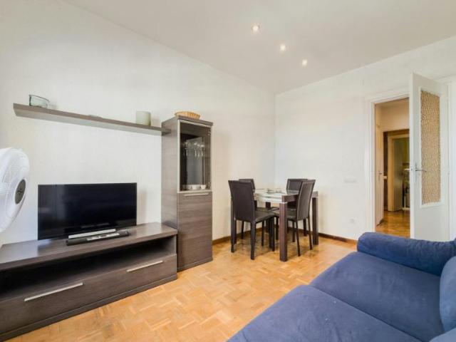 Apartamentos 3 Dormitorio Barcelona Barcelona ES100215287