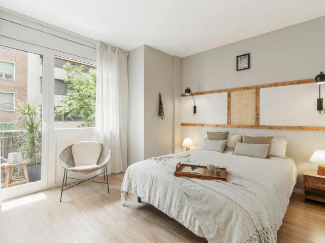 Apartamentos 3 Dormitorio Barcelona Barcelona ES101408715