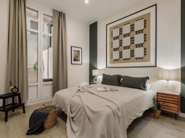 Apartamentos 3 Dormitorio Barcelona Barcelona ES101408069