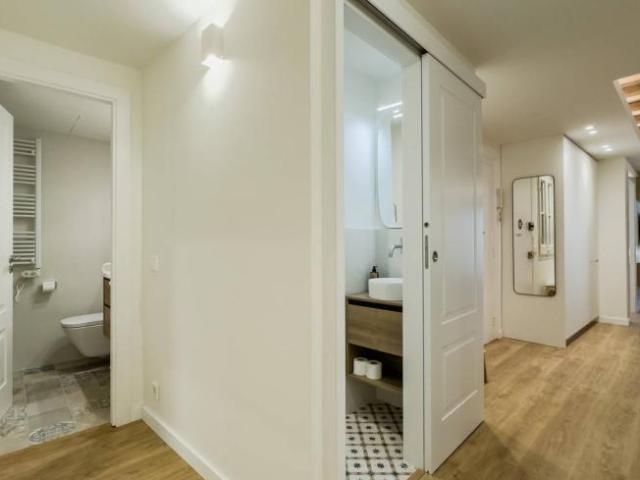 Apartamentos 3 Dormitorio Barcelona Barcelona ES101732030