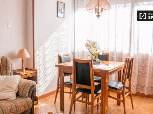 Apartamentos 3 Dormitorio Barcelona Barcelona ES101761586