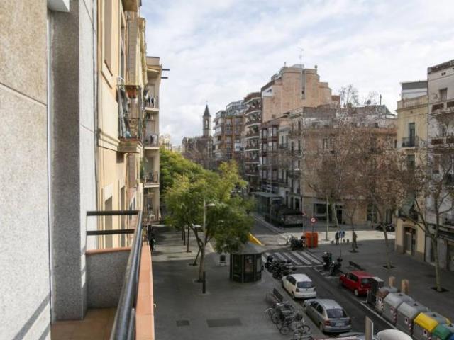 Apartamentos 3 Dormitorio Barcelona Barcelona ES101807705