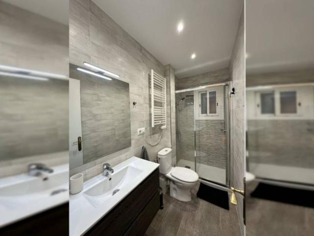 Apartamentos 3 Dormitorio Barcelona Barcelona ES101809865