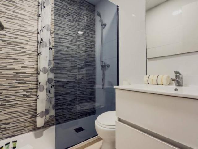 Apartamentos 3 Dormitorio Barcelona Barcelona ES101810352
