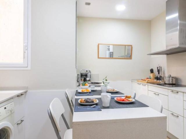 Apartamentos 3 Dormitorio Barcelona Barcelona ES101844602