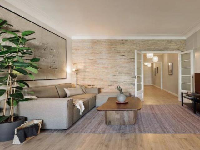 Apartamentos 3 Dormitorio Barcelona Barcelona ES102400588