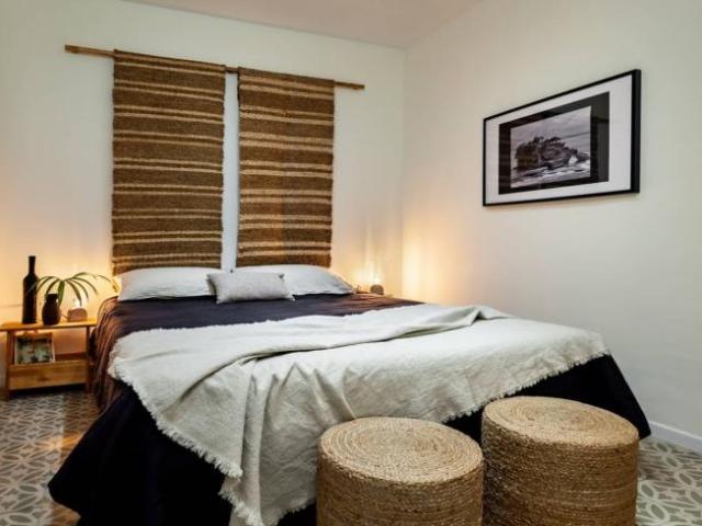 Apartamentos 3 Dormitorio Barcelona Barcelona ES102400305